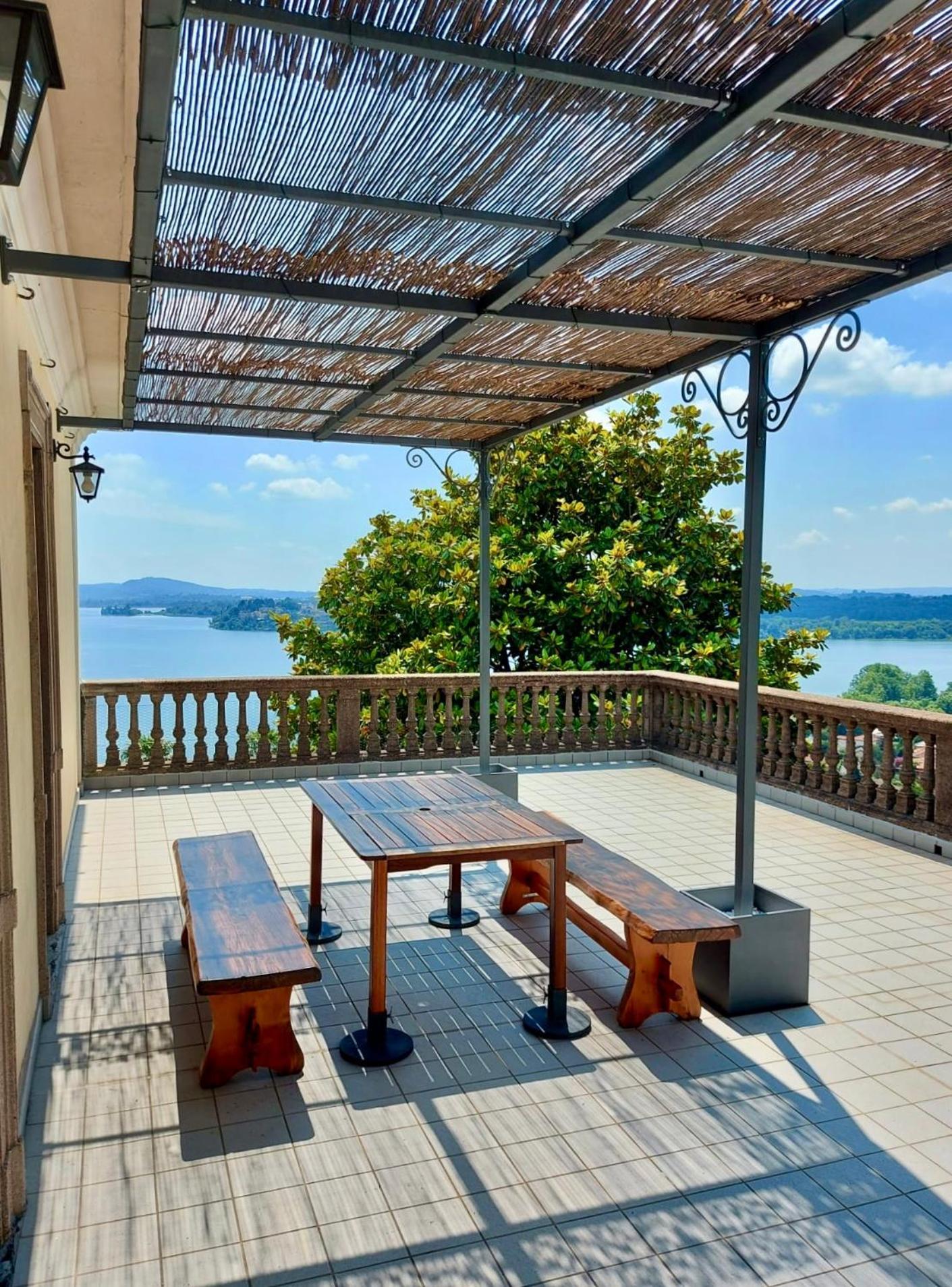Terrazza Mirabella Apartment Gavirate Exterior foto